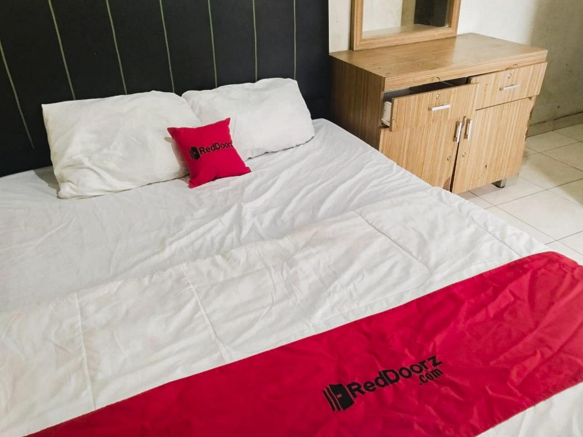 Reddoorz At Jalan Diponegoro Bandar Lampung 호텔 외부 사진
